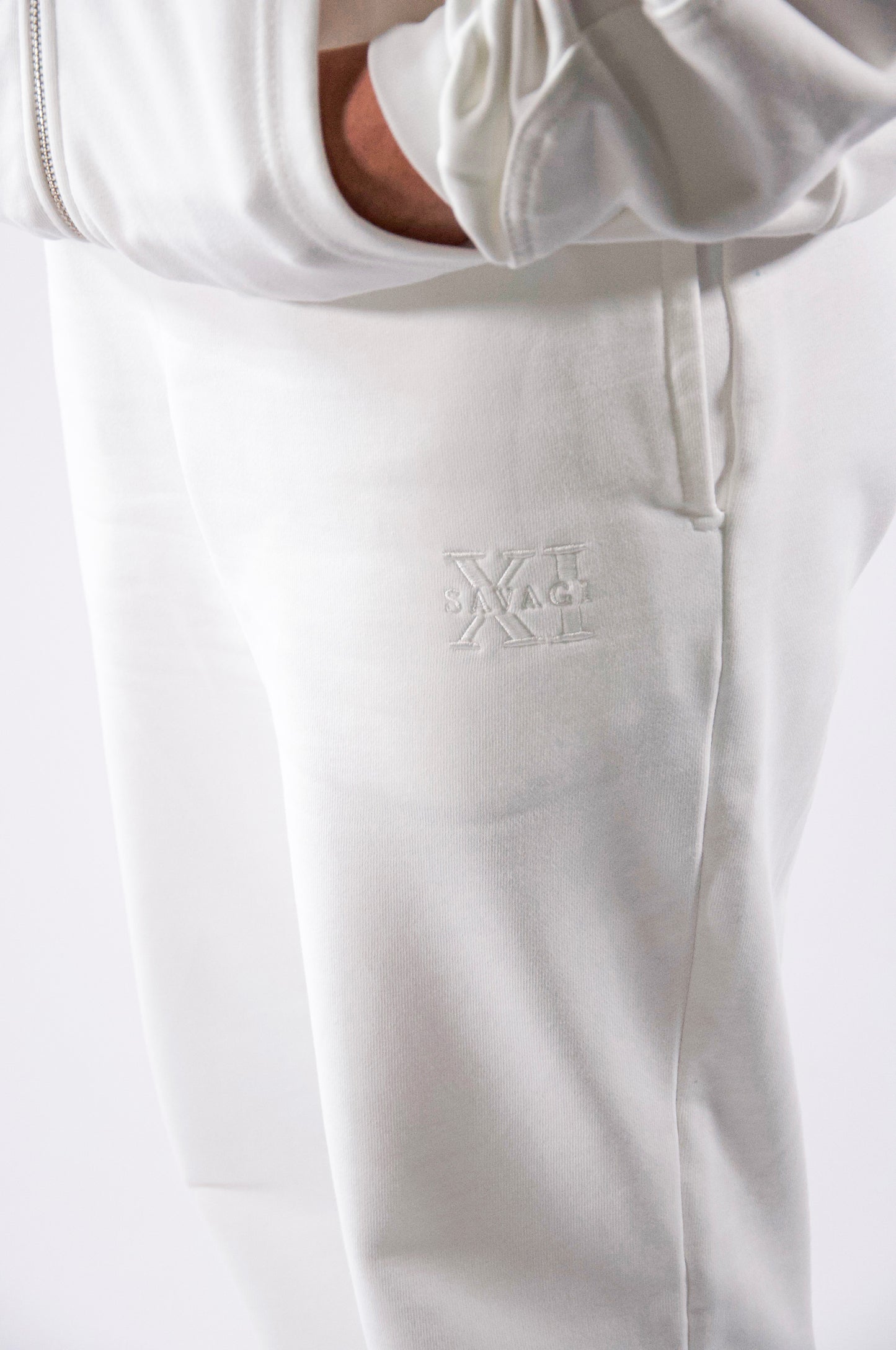 SAVAGI Basic Jogger Off-White